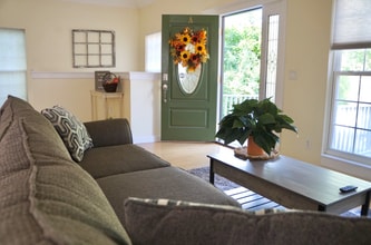 2004 Utica Pike in Jeffersonville, IN - Building Photo - Building Photo