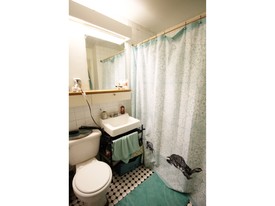 144 Kenrick St, Unit #23 in Boston, MA - Foto de edificio - Building Photo