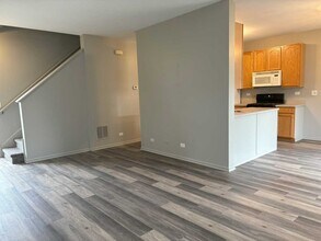 16144 Bent Grass Dr in Lockport, IL - Building Photo - Building Photo