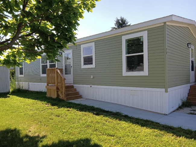 property at 72 Hunters Rill