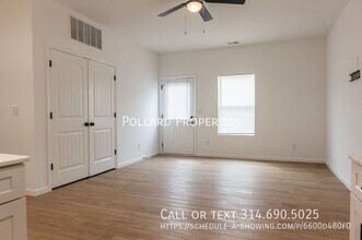 70 Santo Domingo Dr in Moscow Mills, MO - Building Photo - Building Photo