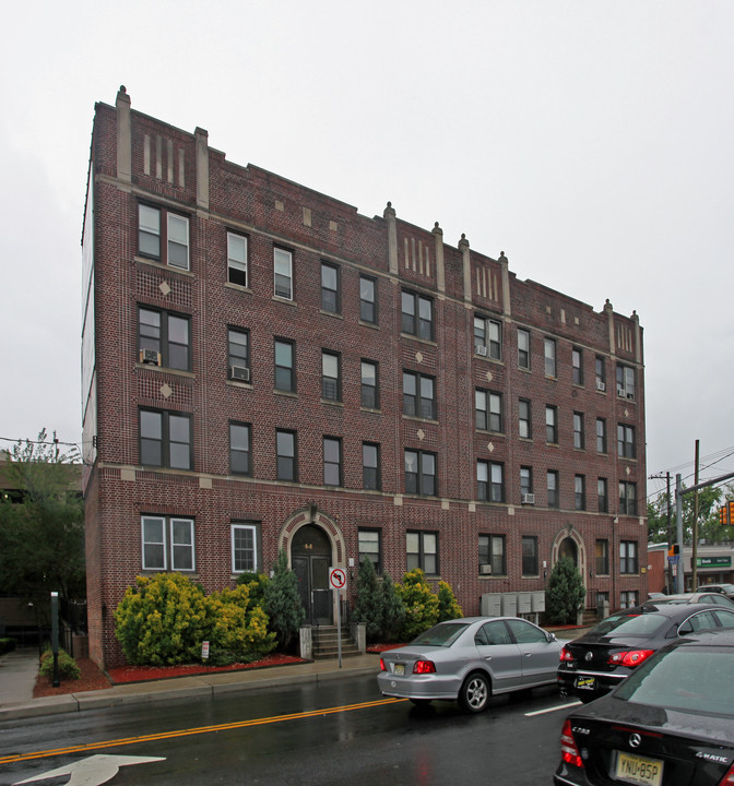 2-4 Prospect Ave Apartments in Hackensack, NJ - Building Photo