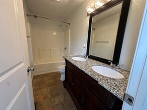 135 Price Rd in London, AR - Building Photo - Building Photo