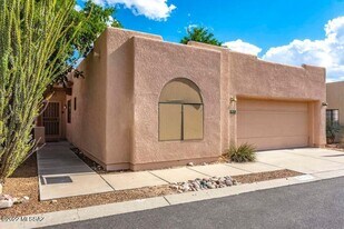 6112 N Reliance Dr in Tucson, AZ - Building Photo