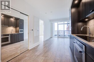 858 Dupont St in Toronto, ON - Building Photo - Building Photo