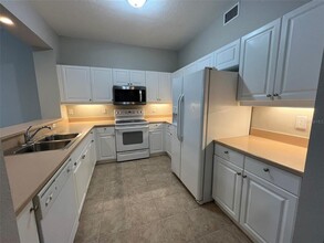 5115 Melbourne St in Port Charlotte, FL - Building Photo - Building Photo