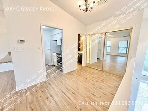 800 Grassy Knoll in Horseshoe Bay, TX - Building Photo - Building Photo