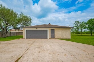 11235 FM1764 in Santa Fe, TX - Building Photo - Building Photo