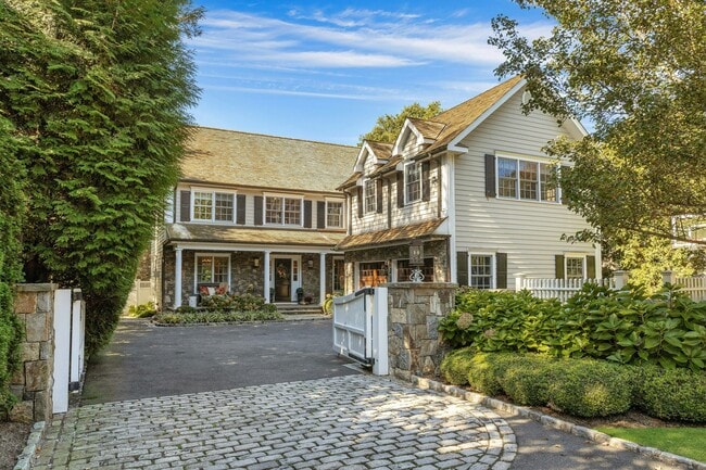 property at 93 Mansfield Ave