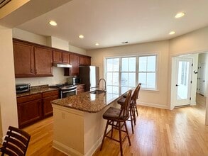 47 Sherwood St in Mansfield, CT - Building Photo - Building Photo