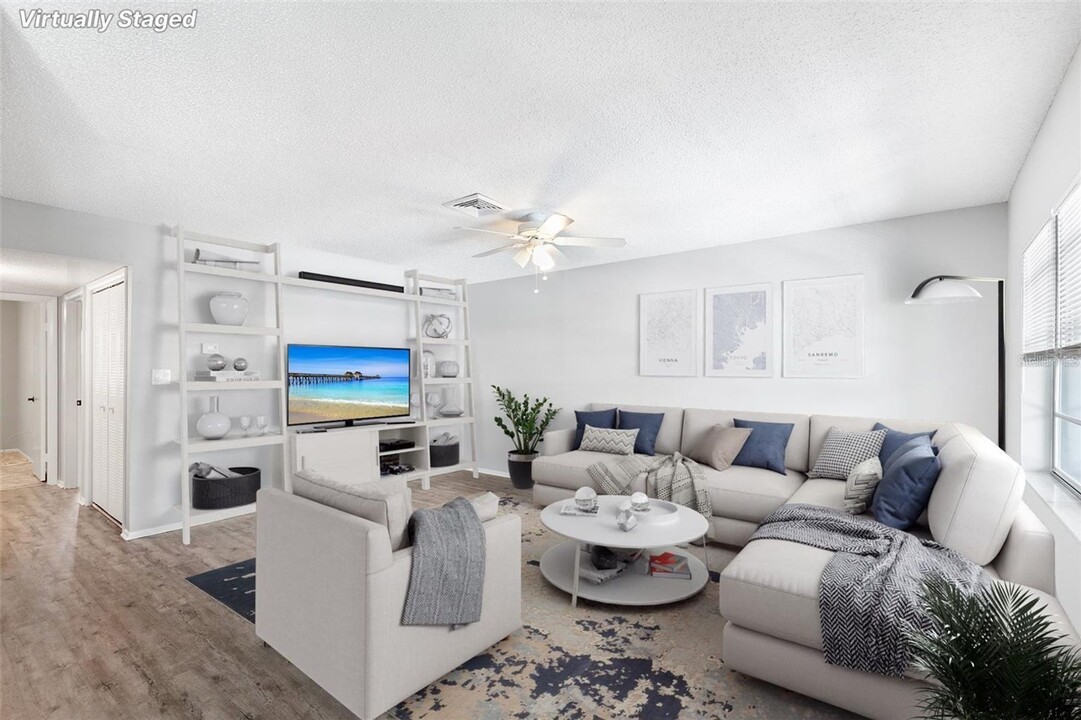 555 62nd St S in St. Petersburg, FL - Building Photo