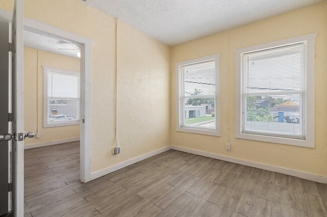 property at 2205 Galveston Rd