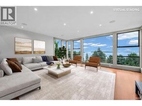 3570 Creery Ave in West Vancouver, BC - Building Photo - Building Photo