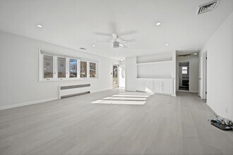 23 Arn Terrace in Secaucus, NJ - Building Photo - Building Photo