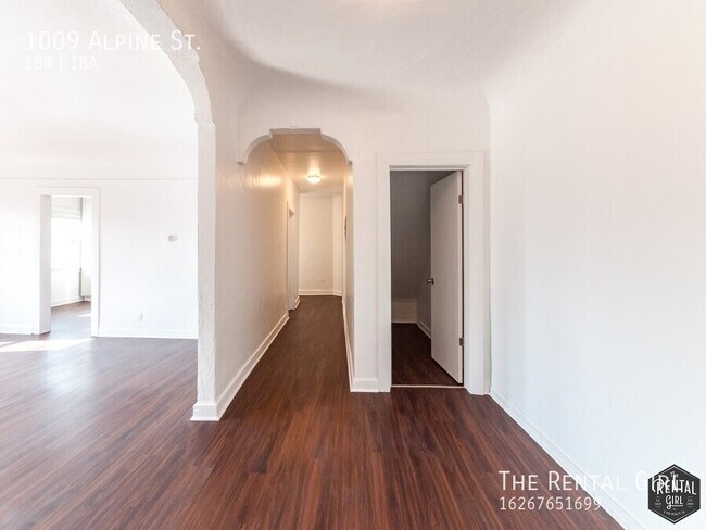 1009 Alpine St in Los Angeles, CA - Building Photo - Building Photo