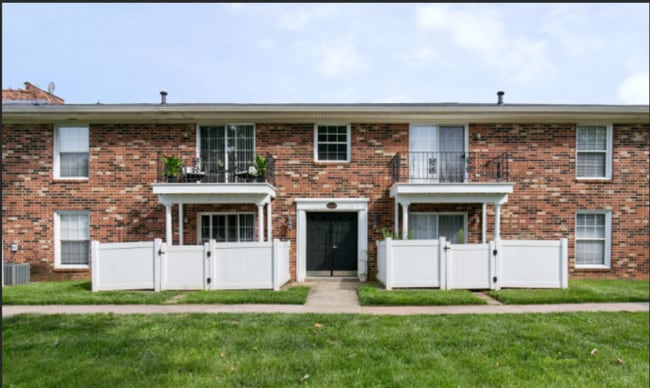 property at 4828 Westmar Terrace
