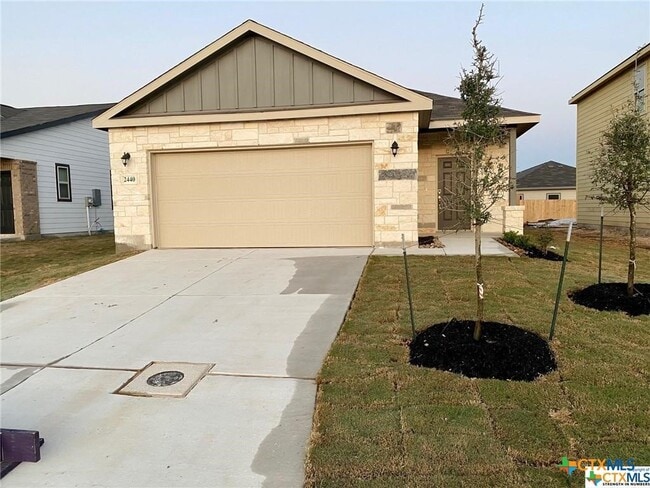 2440 Dielman Dr in Seguin, TX - Building Photo - Building Photo