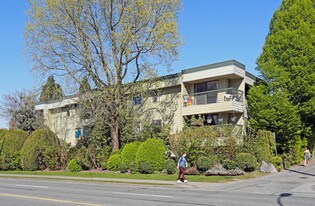 Bel Ayre Villa in Vancouver, BC - Building Photo