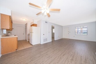 828 Ballard St in Altamonte Springs, FL - Building Photo - Building Photo