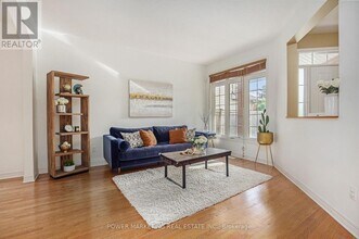 141 Finn Ct in Ottawa, ON - Building Photo - Building Photo
