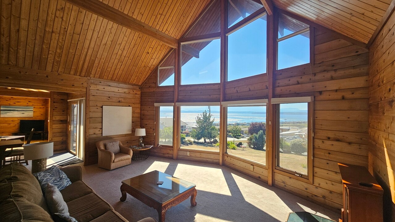 287 Fairhaven Dr in Freeland, WA - Building Photo