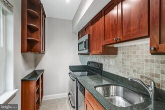 1315 N Ode St in Arlington, VA - Building Photo - Building Photo