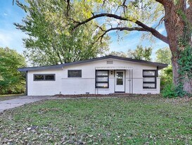 6020 N East Park View St in Park City, KS - Building Photo