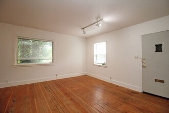 1807-1811 SW Market St, Unit 1807 in Portland, OR - Building Photo - Building Photo