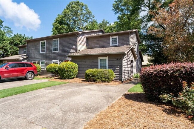 1657 Wynndowne Trail in Smyrna, GA - Building Photo - Building Photo