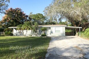 5632 Lunsford Dr in Orlando, FL - Building Photo