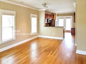 1428 Olden Ln in Atlanta, GA - Foto de edificio - Building Photo