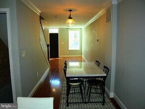 926 S Curley St in Baltimore, MD - Building Photo - Building Photo