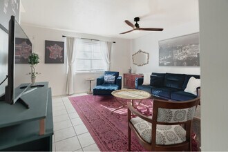 242 Lake Ella Dr in Tallahassee, FL - Building Photo - Building Photo