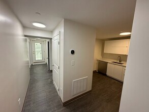 22 Darling St, Unit 12 in Boston, MA - Building Photo - Building Photo