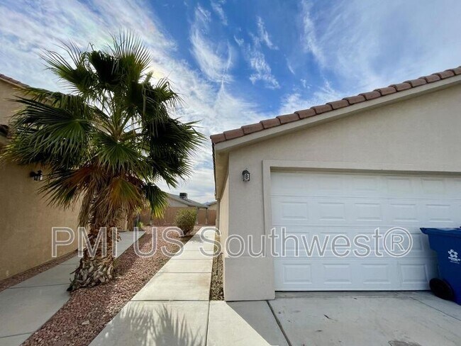 384 Anna Cir in Bullhead City, AZ - Building Photo - Building Photo