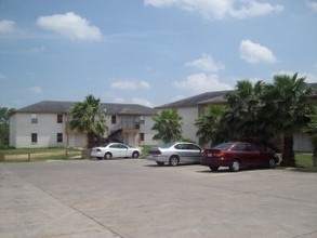 1202 Morningside Rd in Brownsville, TX - Building Photo - Building Photo