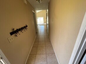 2802 Cazadero Dr in Carlsbad, CA - Building Photo - Building Photo