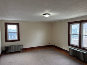 44 N Baldwin St in Johnson City, NY - Building Photo - Building Photo