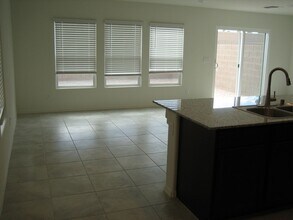 2962 Saltillo Ln in Las Vegas, NV - Building Photo - Building Photo