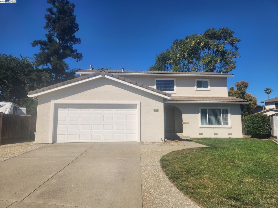 3181 Camdon Ct in Pleasanton, CA - Building Photo