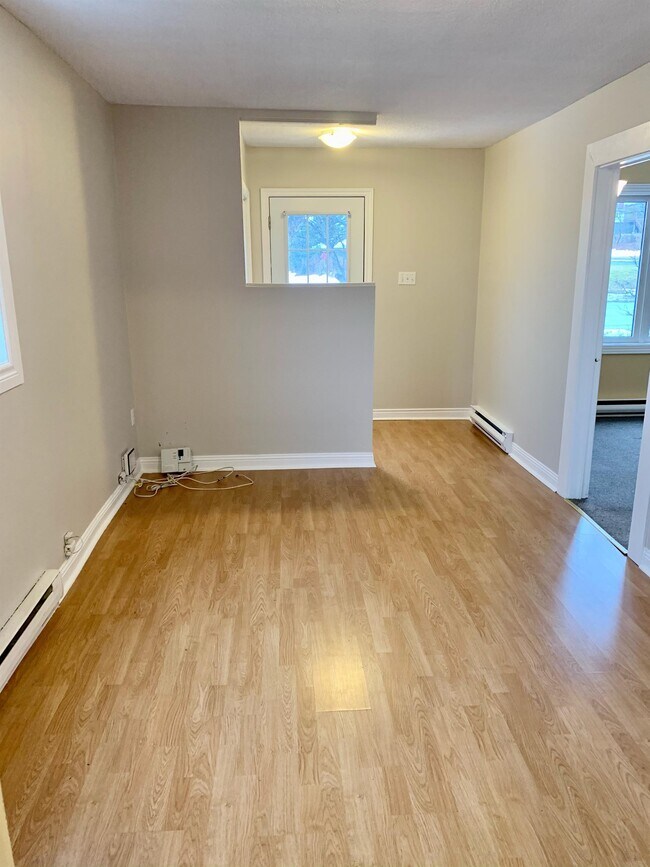 112 Airport Heights Dr in St John's, NL - Building Photo - Building Photo