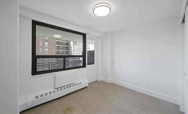 62-60-62-99 99th St in Rego Park, NY - Building Photo - Building Photo