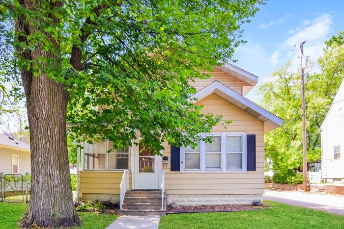 891 Hazelwood St in St. Paul, MN - Building Photo