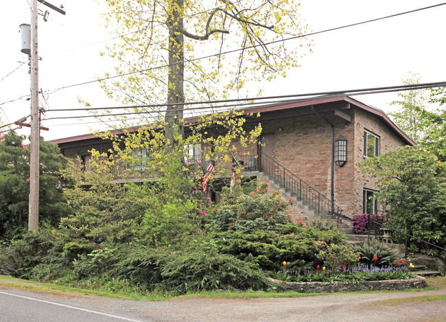 Normandy Road Apartments in Seattle, WA - Building Photo - Building Photo