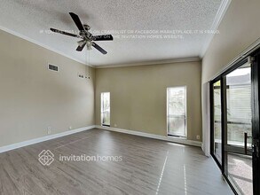 3914 NW 72nd Dr in Coral Springs, FL - Foto de edificio - Building Photo