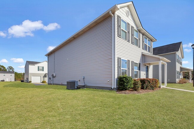 803 Terrell Dr in Hinesville, GA - Building Photo - Building Photo