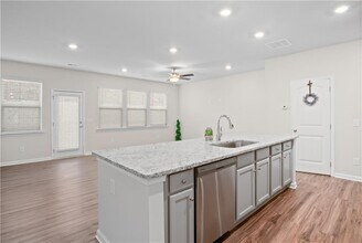 284 Whitetail Cir in Canton, GA - Building Photo - Building Photo