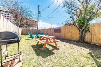 2021 Avenue O 1/2 in Galveston, TX - Building Photo - Building Photo