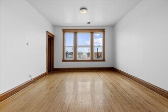 3401 W Armitage Ave in Chicago, IL - Building Photo - Building Photo