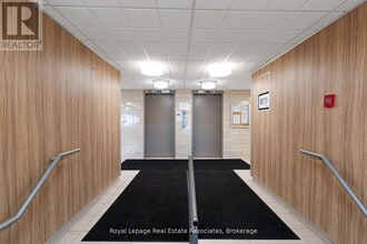 215 Glenridge Ave in St Catharines, ON - Building Photo - Building Photo